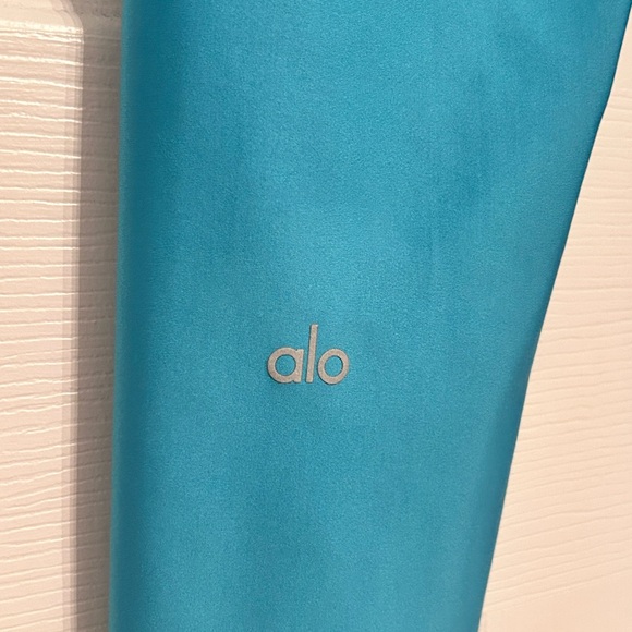 ALO Yoga High-Waist Airbrush Legging- Blue Splash/ Size Small (FLAWED) - Picture 5 of 11